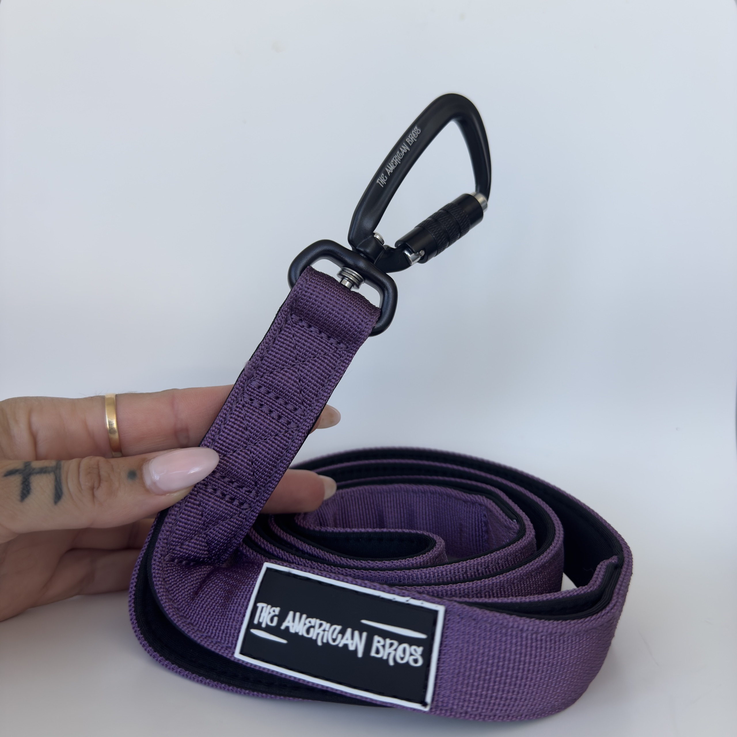 correa morada para perros fuertes